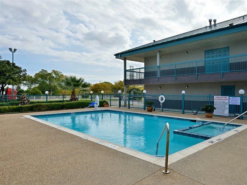 Americas Best Value Inn פורט וורת' מראה חיצוני תמונה