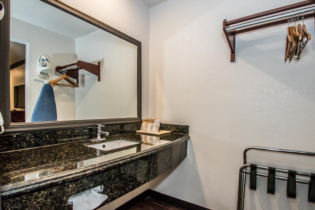 Americas Best Value Inn פורט וורת' מראה חיצוני תמונה